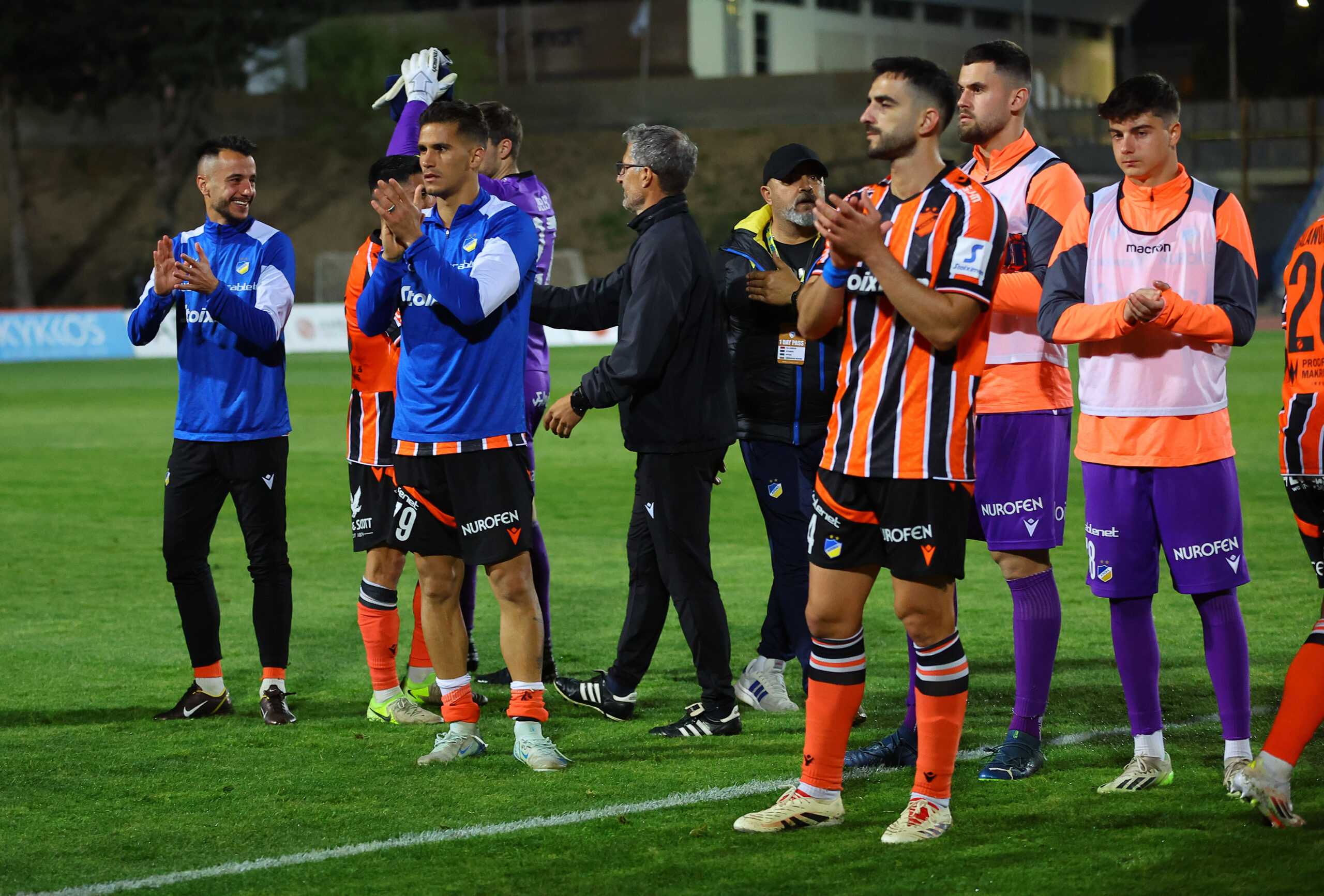 ΑΠΟΕΛ: Από κάπου να πιαστεί…
